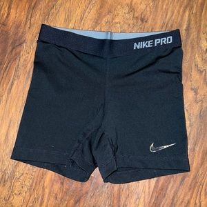 Black Nike pro shorts spandex